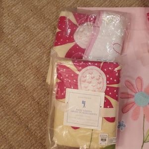 Pottery Barn kids Daisy Garden